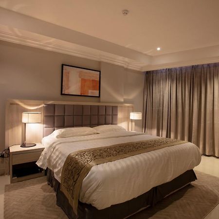 Somedays Hotel Suites al-Hufuf Exteriör bild