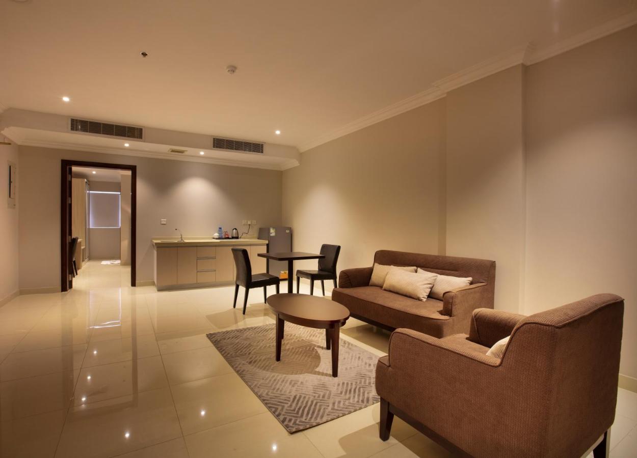 Somedays Hotel Suites al-Hufuf Exteriör bild