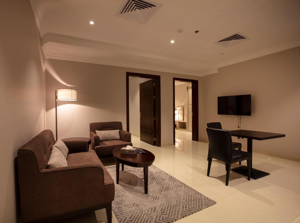 Somedays Hotel Suites al-Hufuf Exteriör bild
