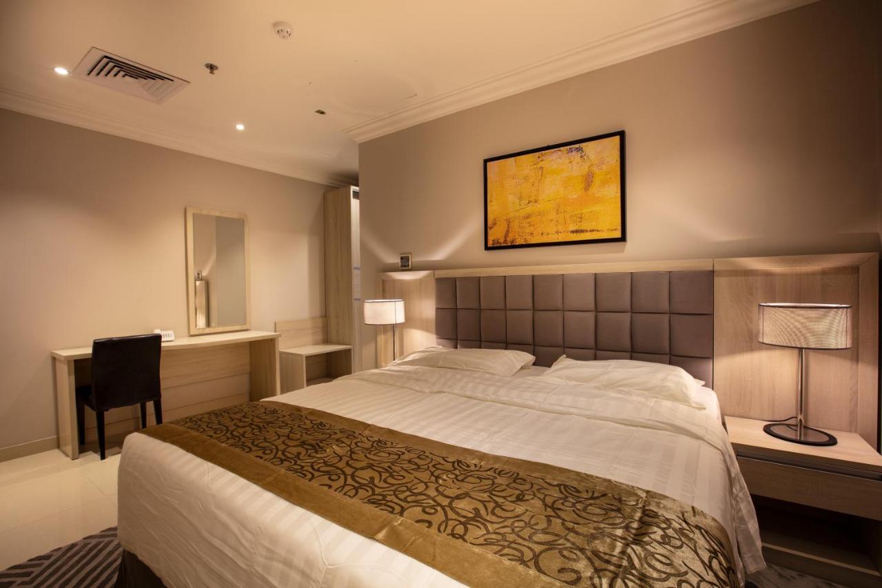 Somedays Hotel Suites al-Hufuf Exteriör bild