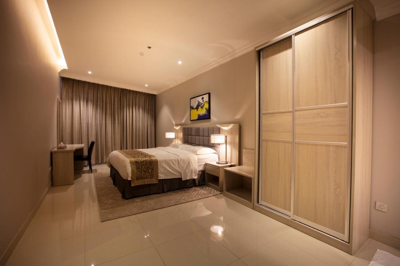 Somedays Hotel Suites al-Hufuf Exteriör bild