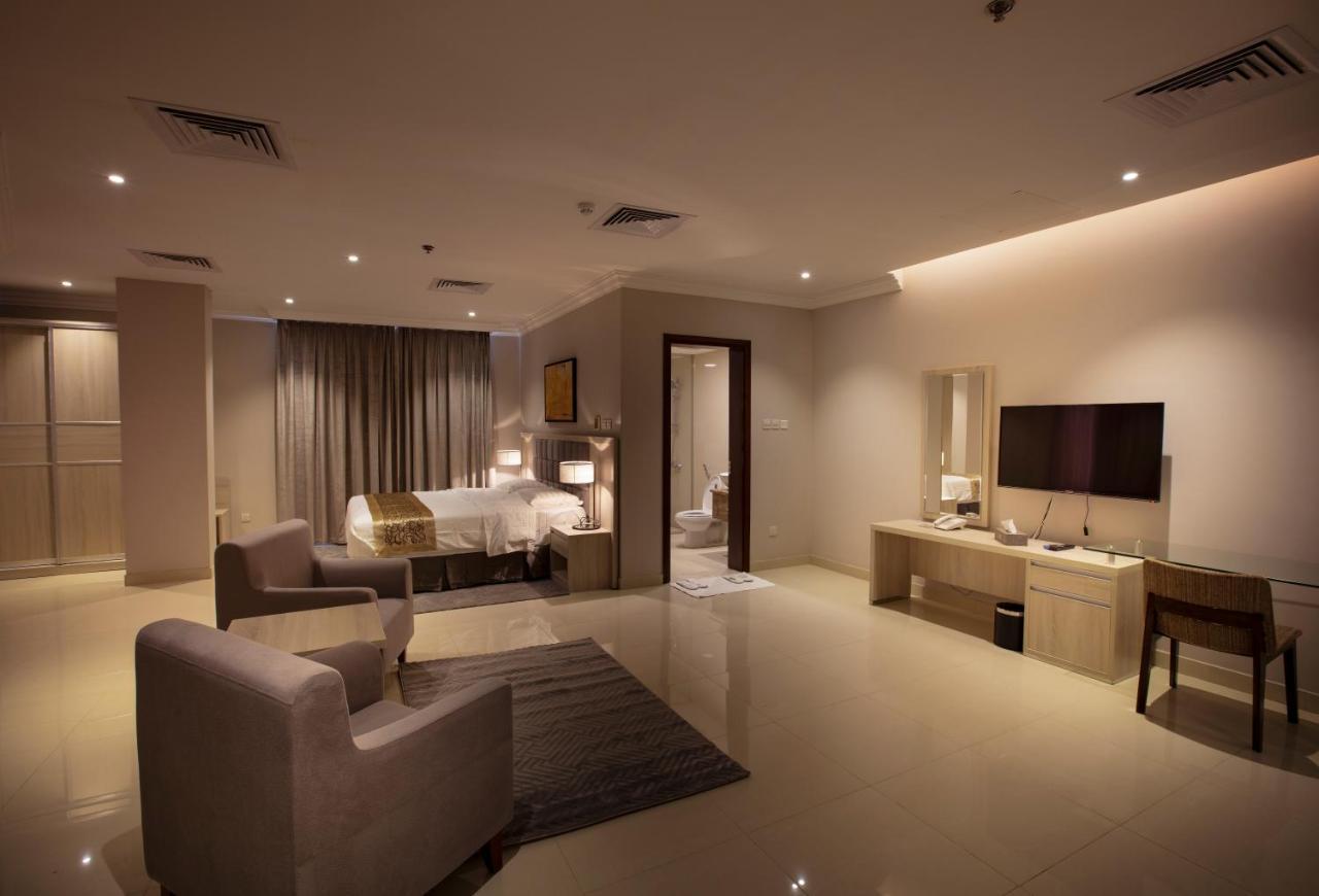 Somedays Hotel Suites al-Hufuf Exteriör bild