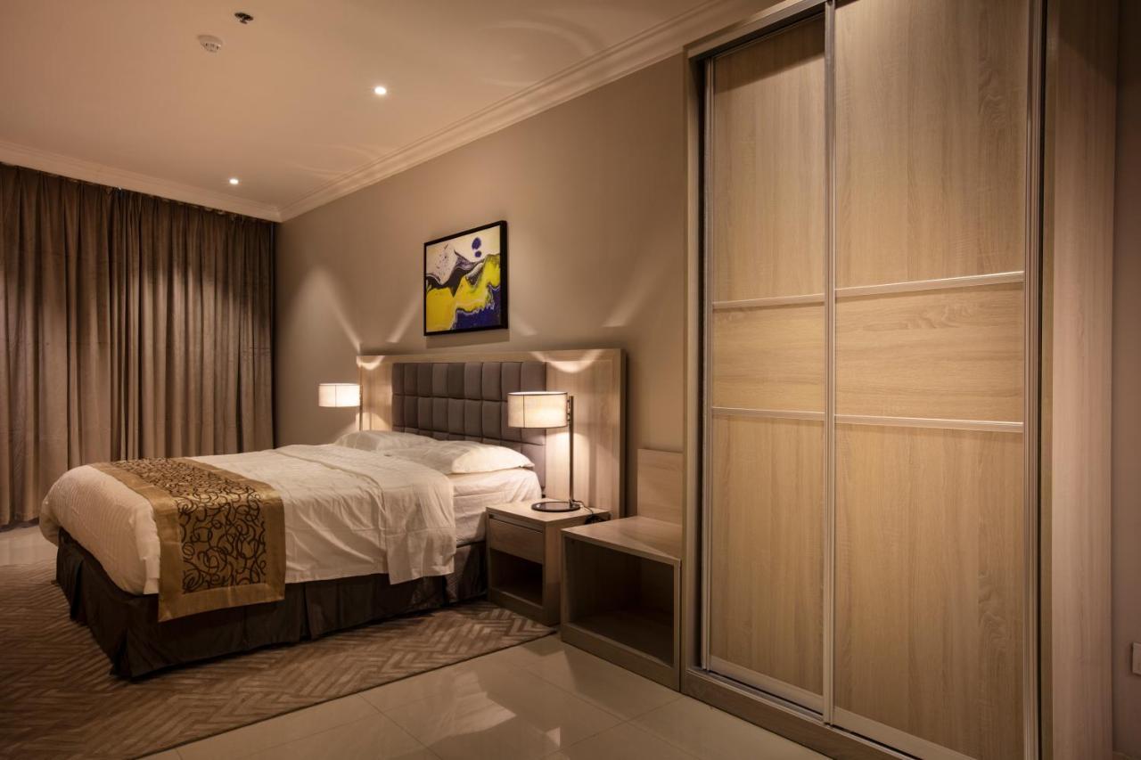 Somedays Hotel Suites al-Hufuf Exteriör bild